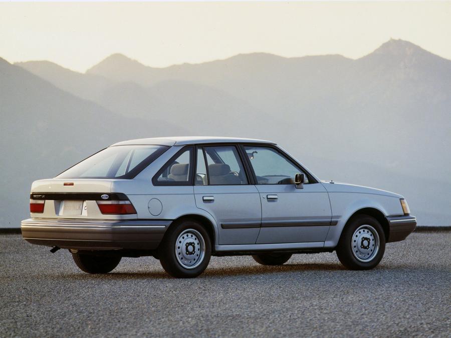 Ford Escort LX 4-Door Hatchback (95-58D) (NA) '1988